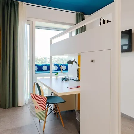 Cx Student & Explorer Place