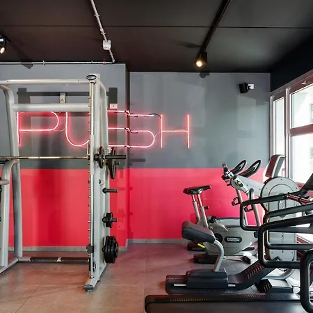 Cx Student & Explorer Place *